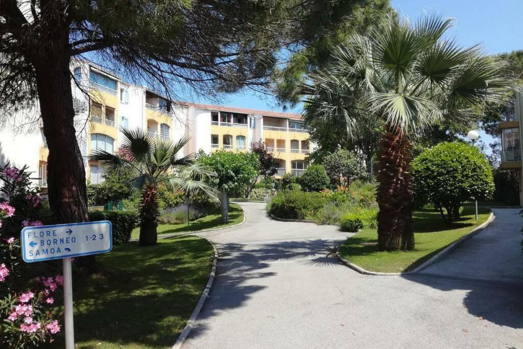 Appartement Tres Agreable Fréjus Exterior foto